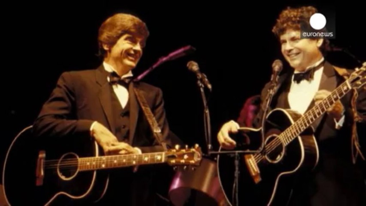 Phil Everly of the Everly Brothers dies at 74
