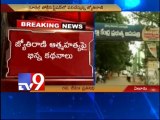 Lady constable hangs herself in Eluru