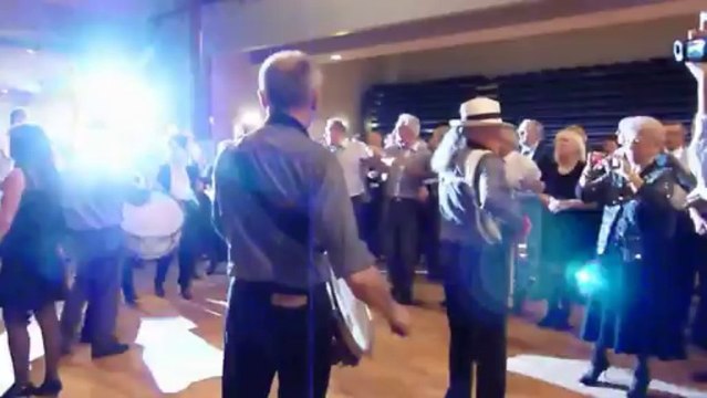 St Sylvestre 2013 à la Coupole de St Loubés .