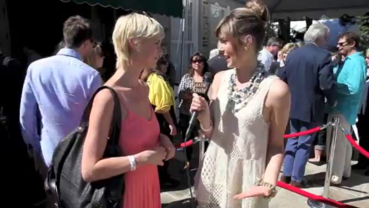 KATIE CHATS- CFC BBQ, LAUREN LEE SMITH, ACTRESS, CINEMANOVELS - YouTube