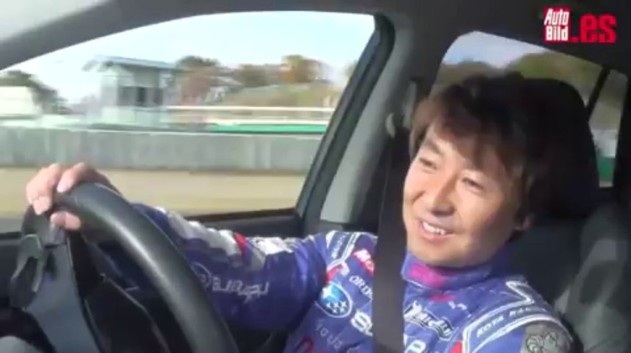 Subaru Levorg 2014 en circuito