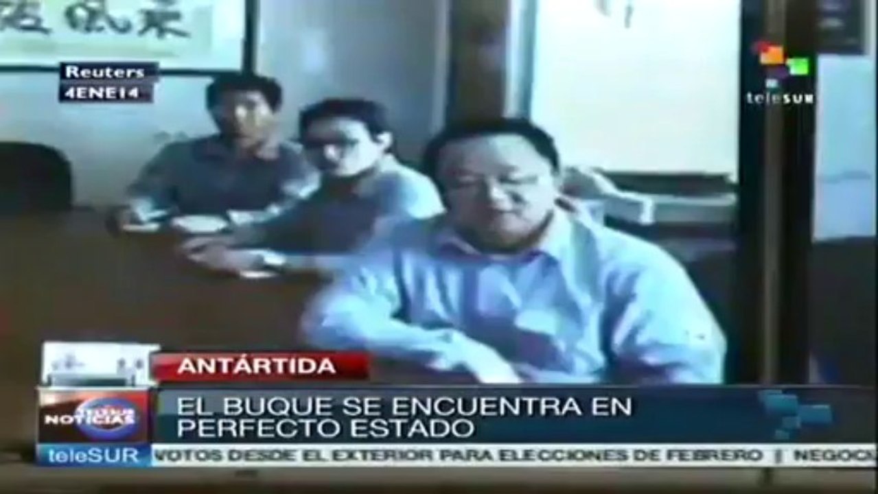 Varado el rompehielos de China que evacuó gente de un barco ruso