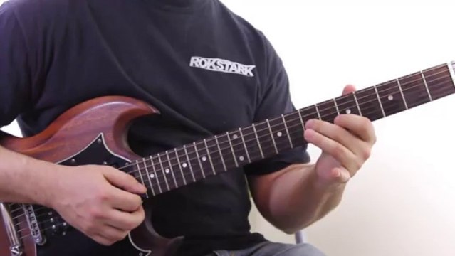 Lead Guitar Lesson - How to Play Pentatonic Licks with Position Shifting