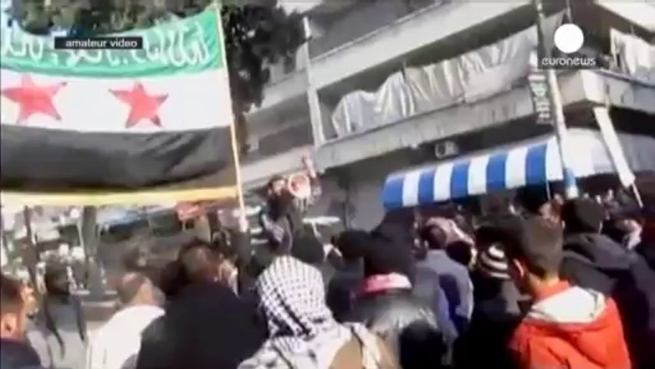Siria, offensiva dei ribelli contro i miliziani affiliati ad Al Qaeda