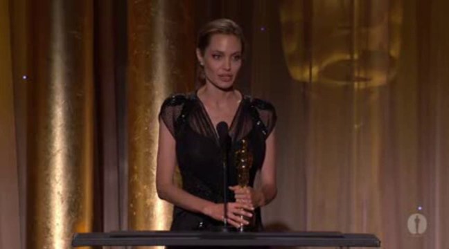 Angelina Jolie receives the Jean Hersholt Humanitarian Award at the 2013 Governors Awards