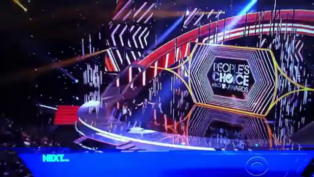 Chris Colfer wins PCA best comedic actor 2014