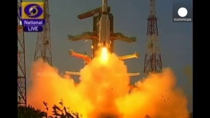 La India lanza con éxito un cohete de fabricación propia