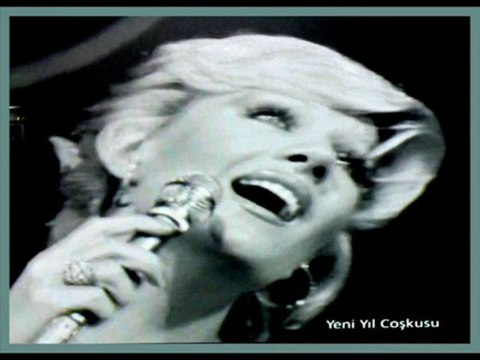 Emel Sayın - Bir Gece Ansızın Gelebilirim