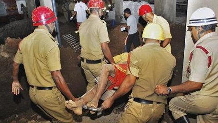 Rescue efforts continue in India building collapse