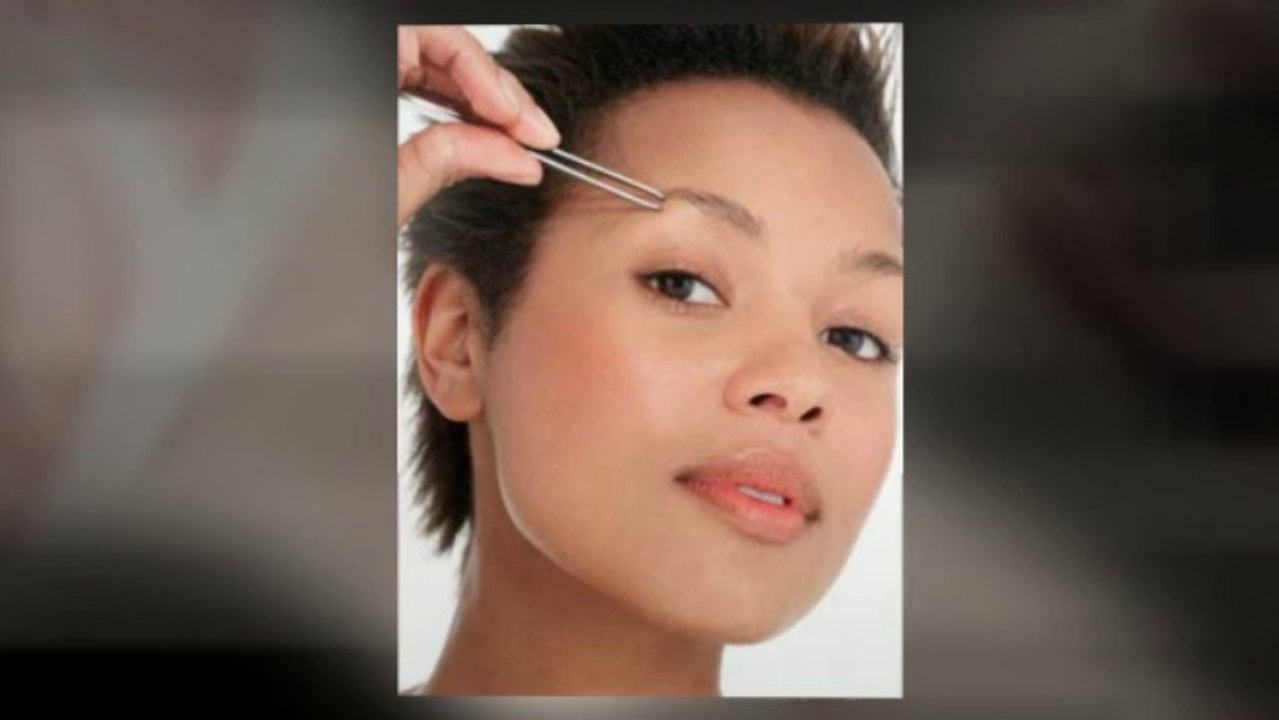 Wax Eyebrows