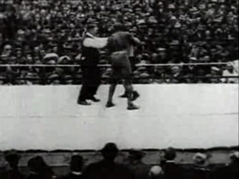 Jack Johnson vs Stanley Ketchel 1909