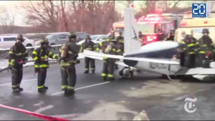 Atterrissage d'urgence d'un avion sur une autoroute du Bronx