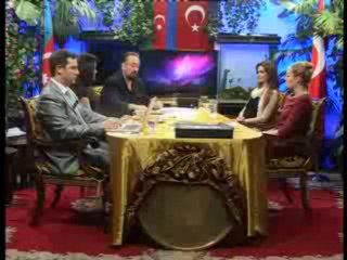 ADNAN OKTAR NEDEN KARSISINDA GÜZEL HANIMLARIN  OLDUGUNU ACIKLIYOR