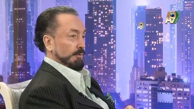 Sayın Adnan Oktar'ın Papa'ya hediye ettiği kitabı ve Trabzon işi özel yapım tesbih