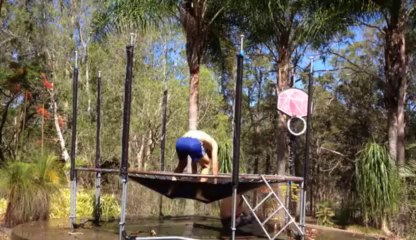 Quelques Acrobaties Sur Trampoline