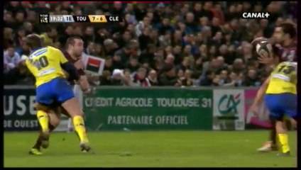 Le gros caramel de Benson Stanley sur Yoann Huget