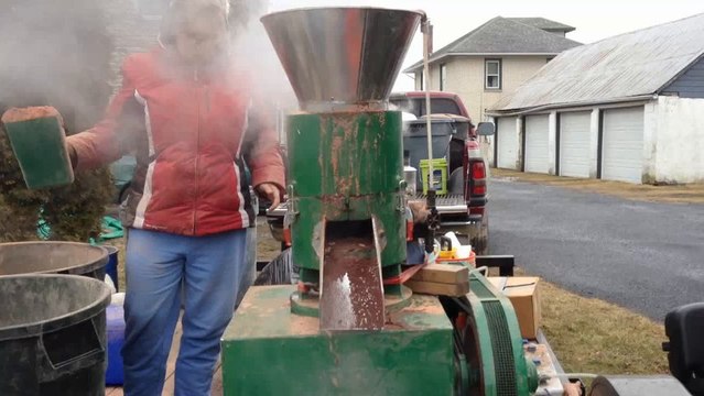 Make wood pellets diesel pellet mill