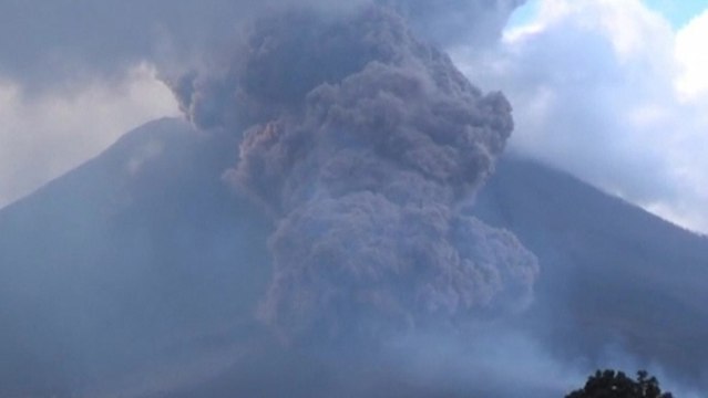 Indonesia volcano in new eruptions