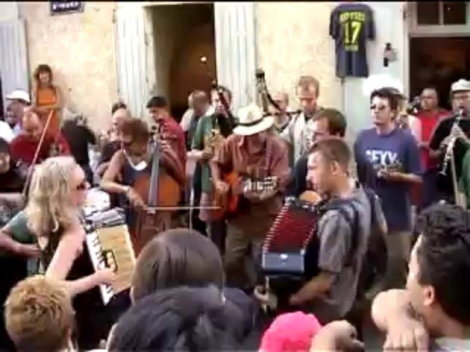 17 hippies Luxey 2004