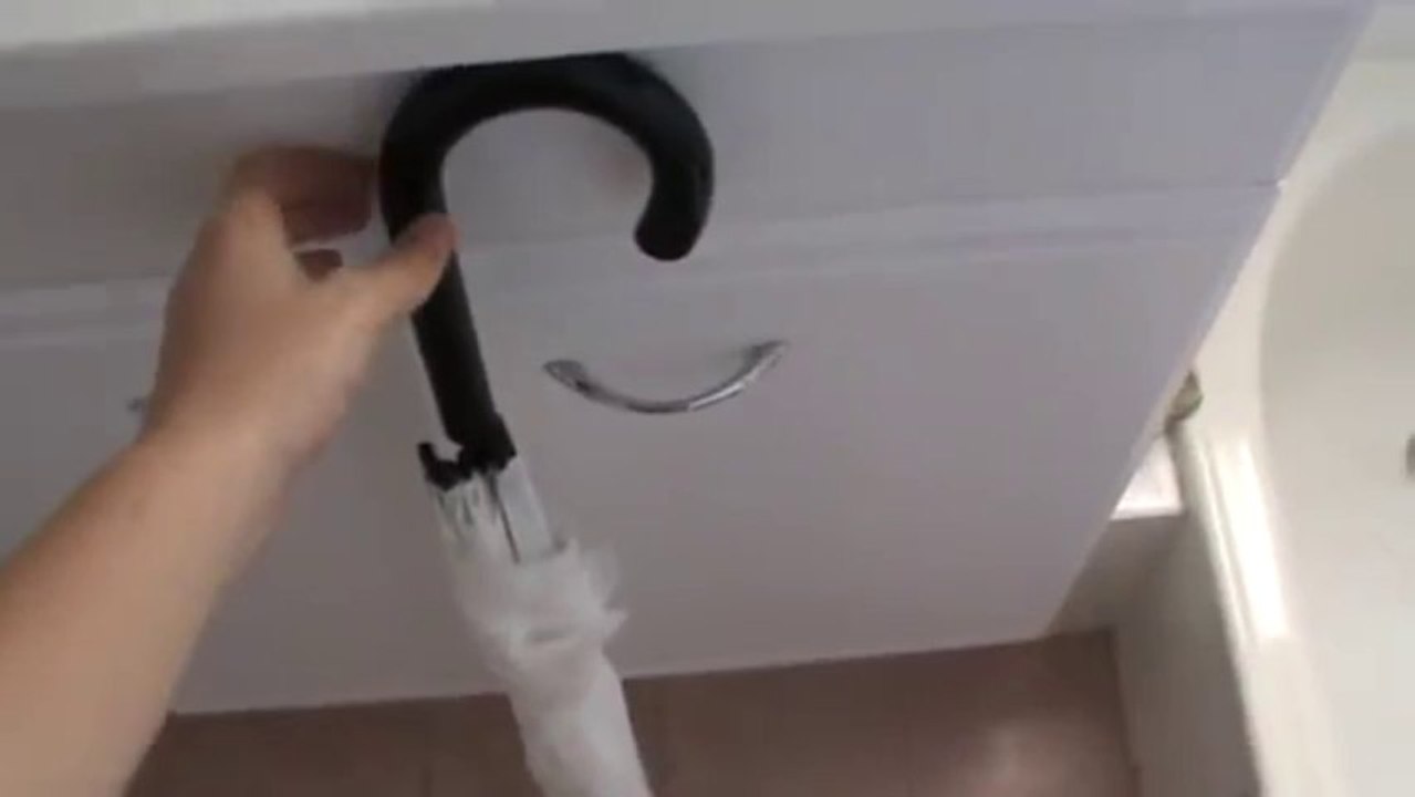 How To Pick Up a Umbrella