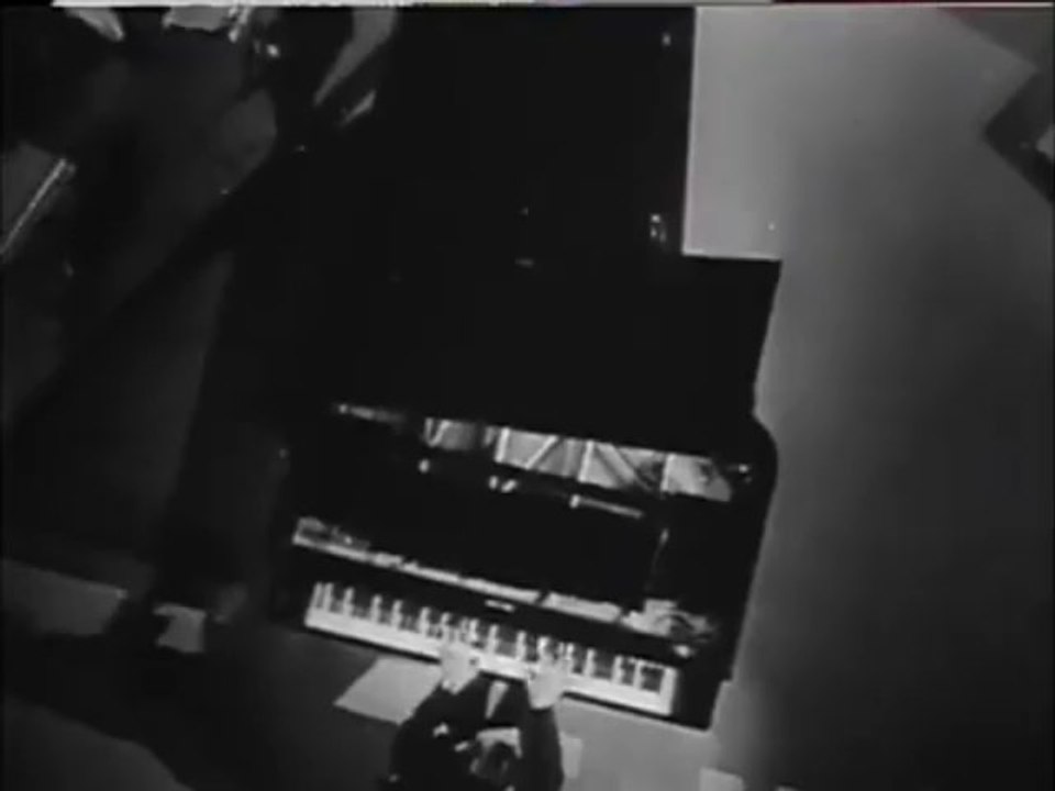 music+   Paul Whiteman conducts Rhapsody in Blue (from the Film Rhapsody in Blue in 1946)