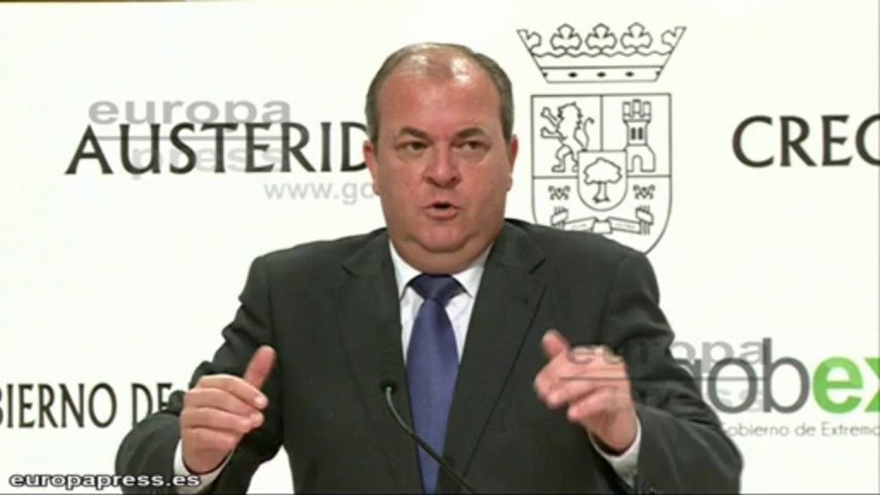 Monago: "Yo estoy con el Rey y con el Príncipe"