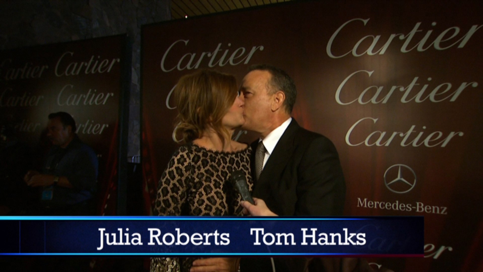 Julia Roberts And Tom Hanks Show Love At Palm Springs Film Fest - video  Dailymotion