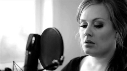 Adele - Make You Feel My Love (Live in Her Home)