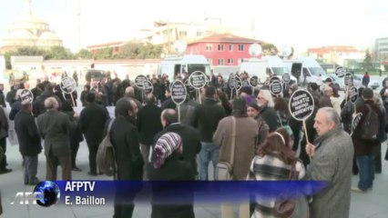 Turkish protest over journalist murder trial