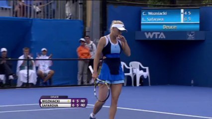 Safarova beffa Wozniacki - Sydney, 2° turno