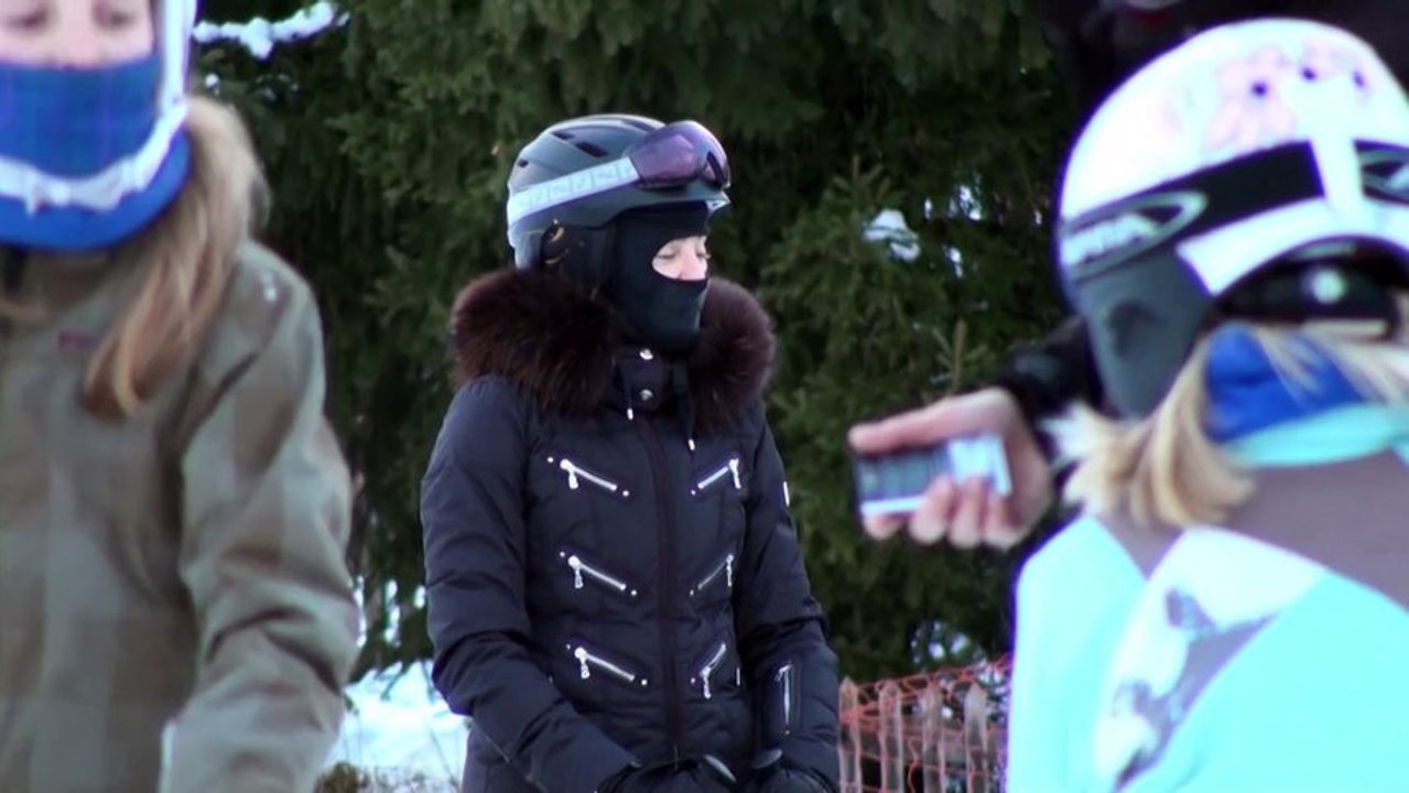 Madonna'nın kayak keyfi (İsviçre-Gstaad)