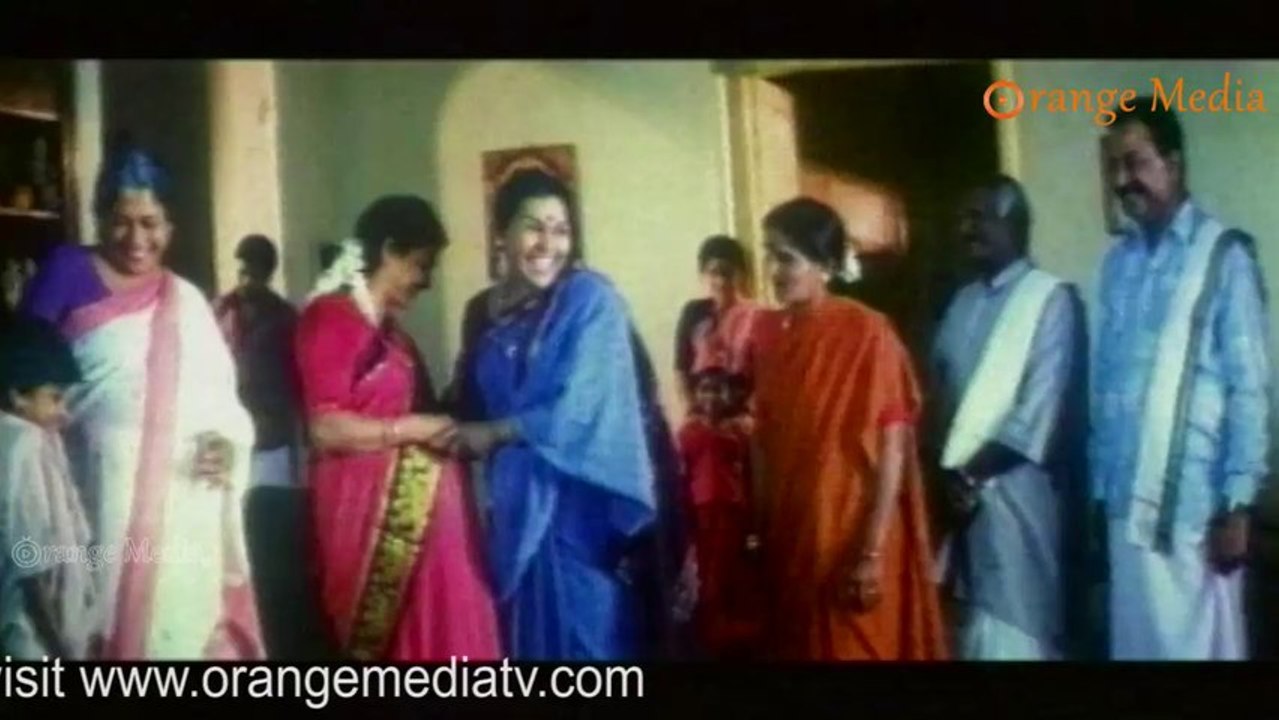 Vinaya Prasad Full Crying In Her Aunty Home From Chandramathi Movie