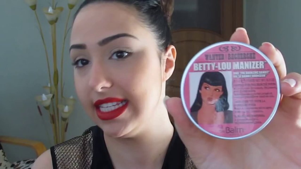 Makyaj Çantamda Ne Var