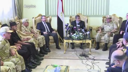 Julgamento de Mohamed Mursi é adiado