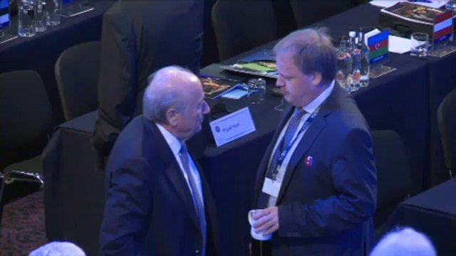 Valcke suggests Qatar 2022 will be held in winter