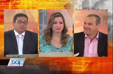 Equipo belga afina puntería teniendo como objetivos traseros de modelos