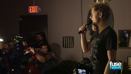Watch: Armin van Buuren Meets Freezing Fans in NYC