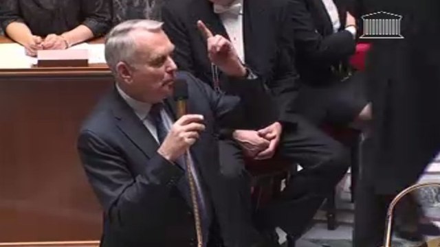 Ayrault à la droite : Vous pouvez faire tous les bashing que vous voulez