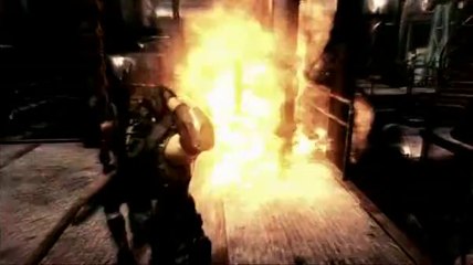 Resident Evil 5 - Chris mitraille à l'usine