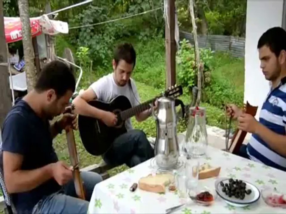 YAN  YANA GELEMEYİZ