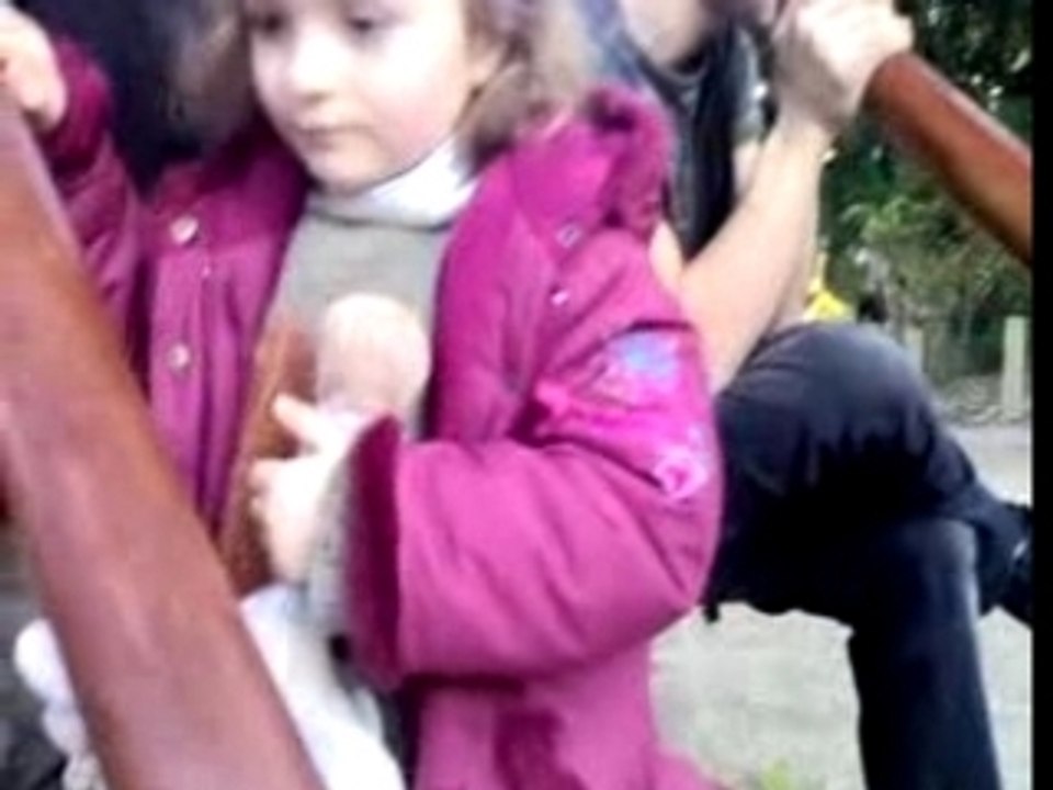 Violette et le joueurs de didgeridoo