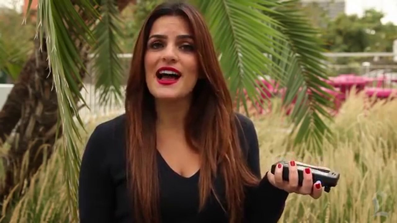 iPhone Cover Stun Gun Will Shock Attackers!