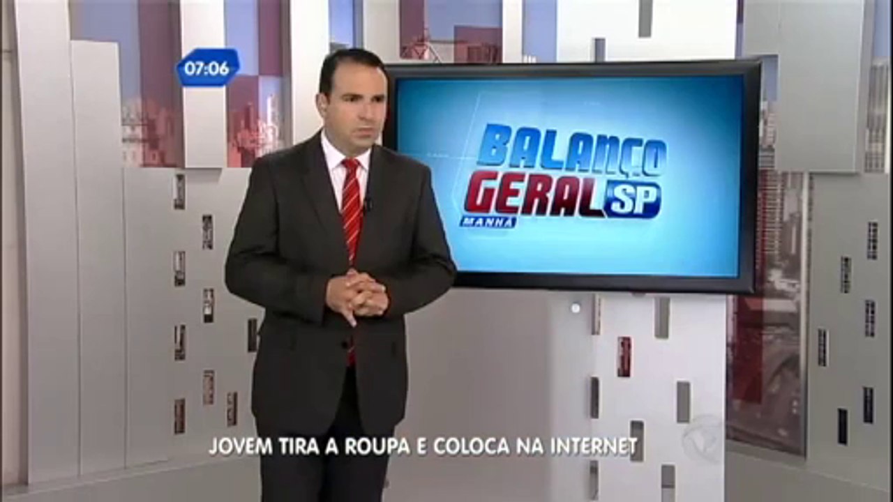 Adolescente de 13 anos tira roupa e posta vídeo na internet