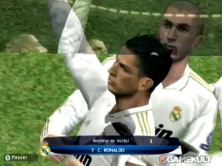 Pro Evolution Soccer 2012 - Ôzil en renard