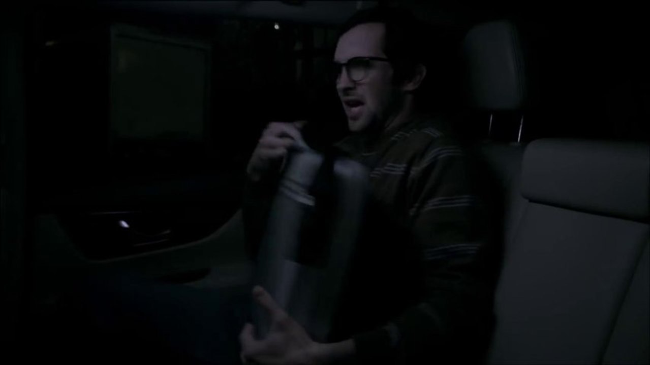 Nissan - The Briefcase - court-métrage en mode course poursuite!