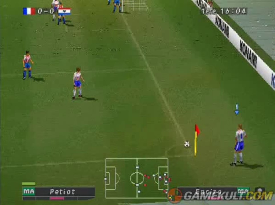 ISS Pro Evolution - Zizou touche du bois