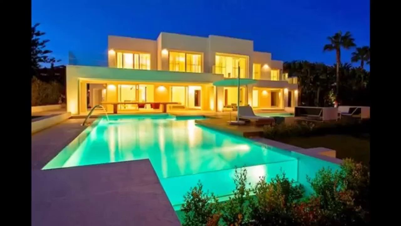 Contemporary Frontline Beach Villa For Sale in The Golden Mile Marbella