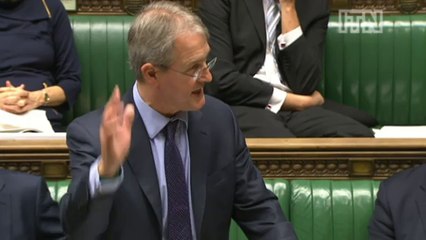 Commons clash over flood defences