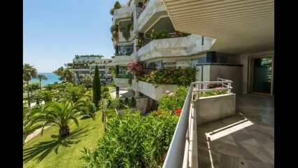 Spectacular Beachside Apartment For Sale in The Golden Mile Marbella