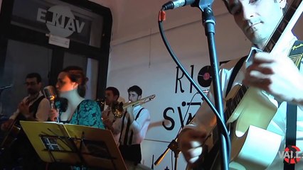 2013 12 14 Riot SWING al Teatro Valle Occupato - YouTube